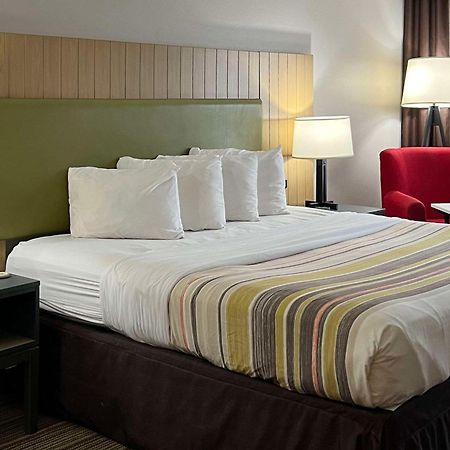 Country Inn & Suites By Radisson, Wytheville, Va Bagian luar foto