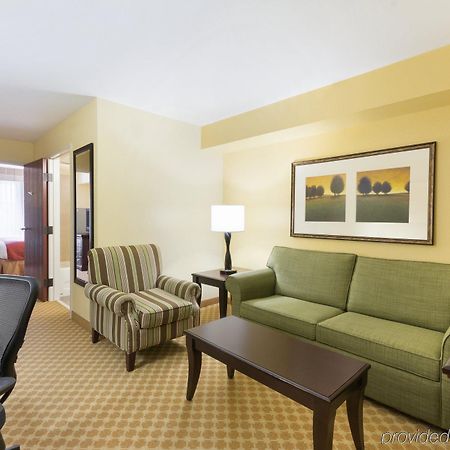Country Inn & Suites By Radisson, Wytheville, Va Bagian luar foto