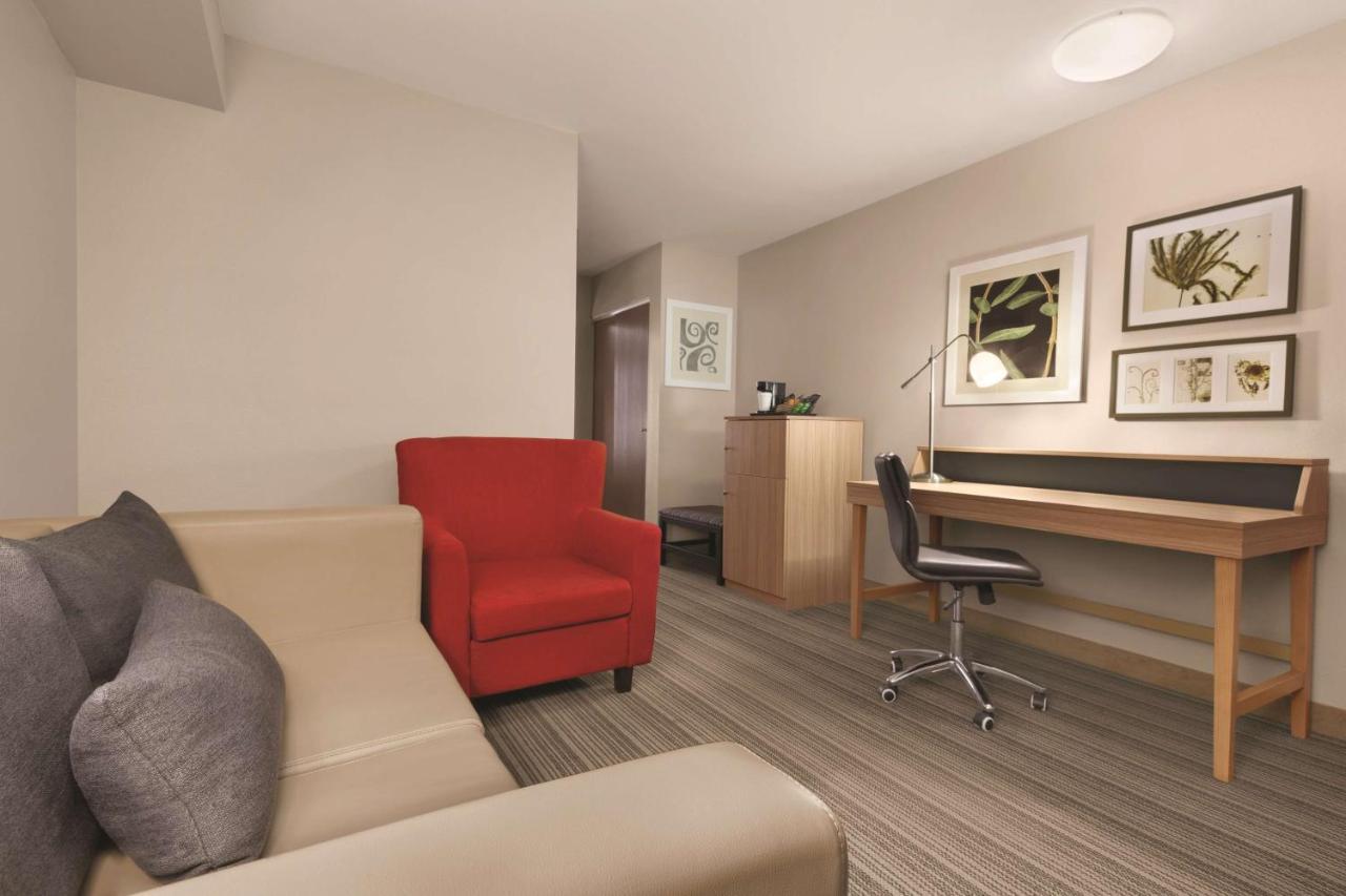 Country Inn & Suites By Radisson, Wytheville, Va Bagian luar foto