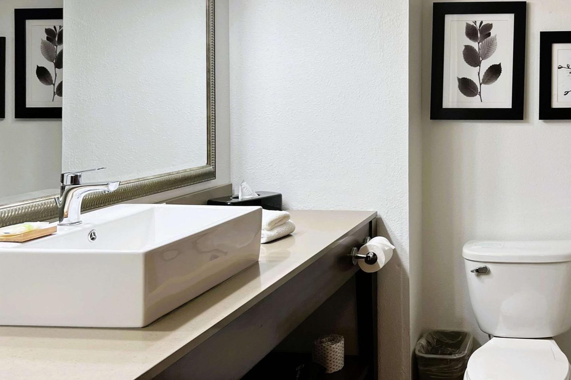 Country Inn & Suites By Radisson, Wytheville, Va Bagian luar foto