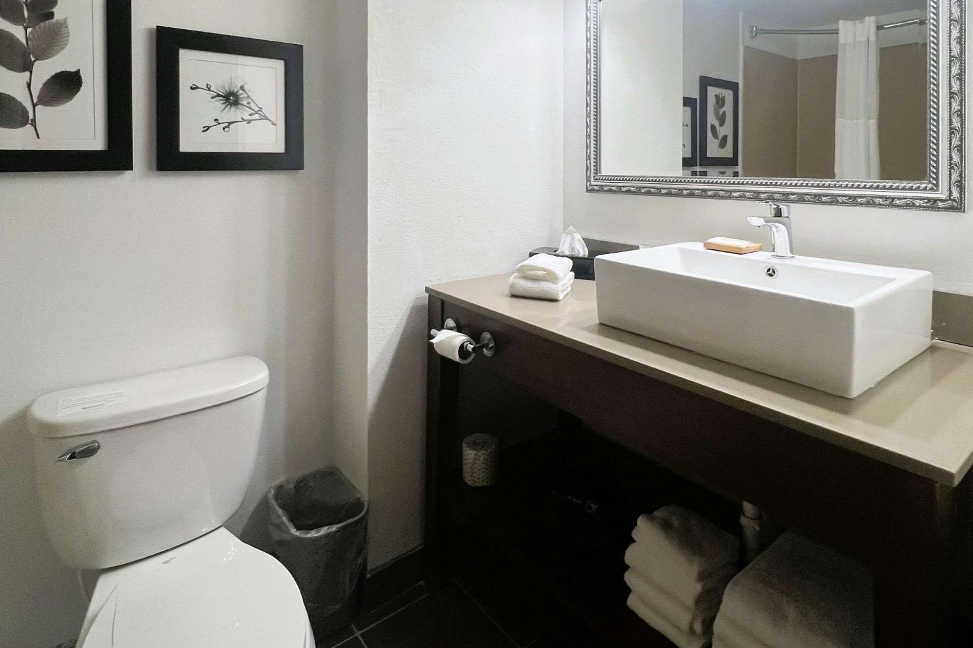 Country Inn & Suites By Radisson, Wytheville, Va Bagian luar foto