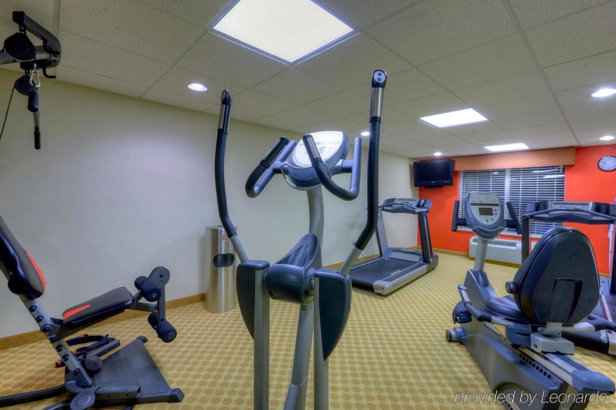 Country Inn & Suites By Radisson, Wytheville, Va Bagian luar foto