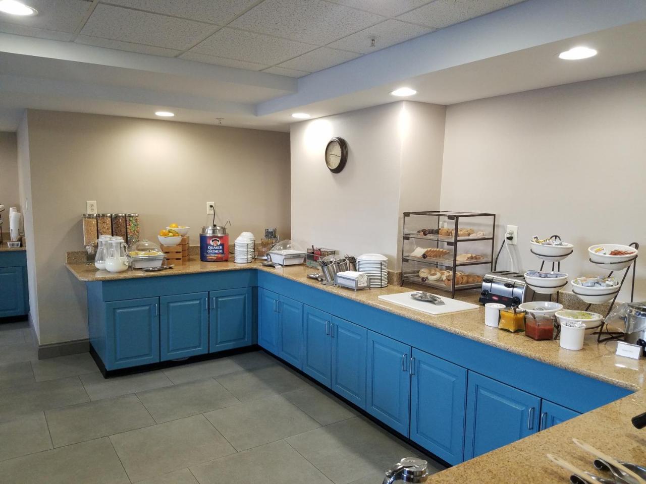 Country Inn & Suites By Radisson, Wytheville, Va Bagian luar foto